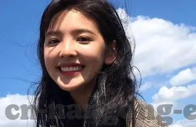 足球比分丶足球直播-足球比分与直播，绿茵场上的激情纽带